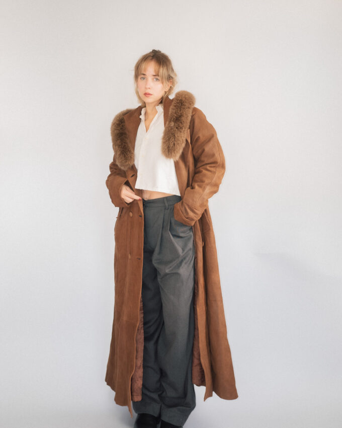 Incredible Vintage Suede Leather Coat – M/L