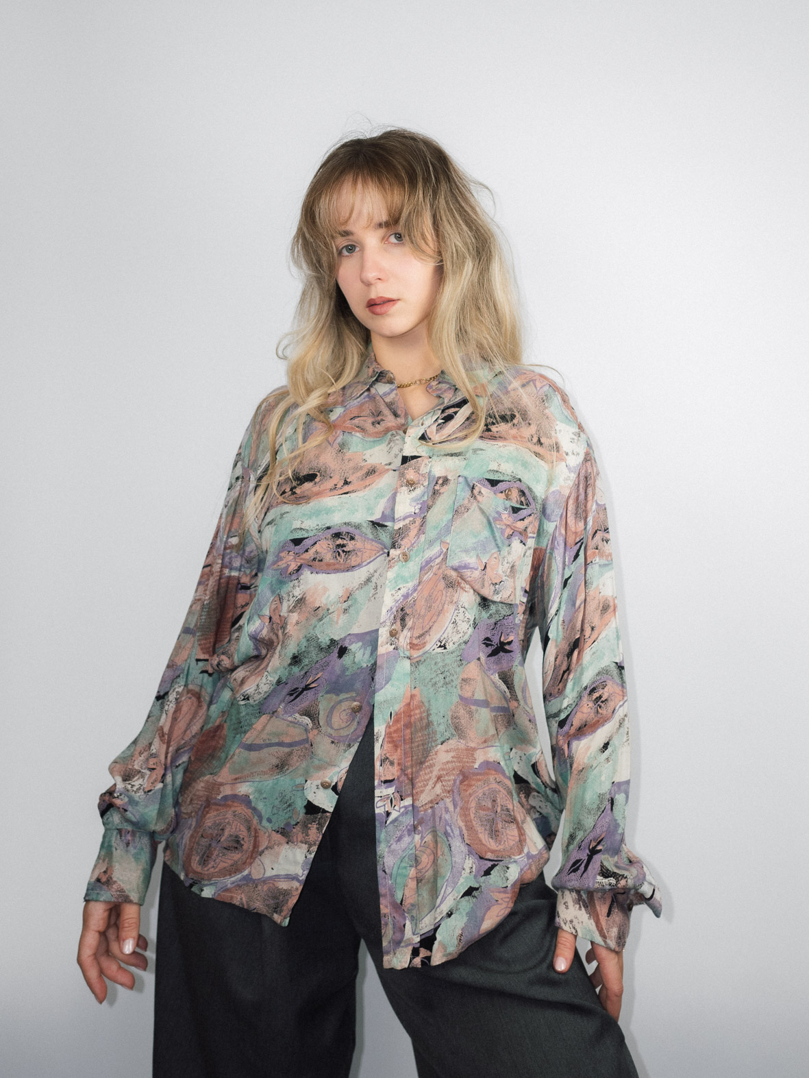 Silky Vintage Shirt with Pastel Patterns – S/M