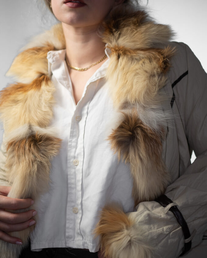 Stunning Light Jacket with Fur Trims – S