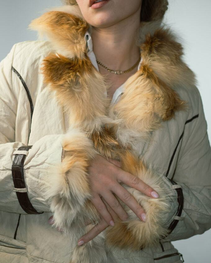 Stunning Light Jacket with Fur Trims – S