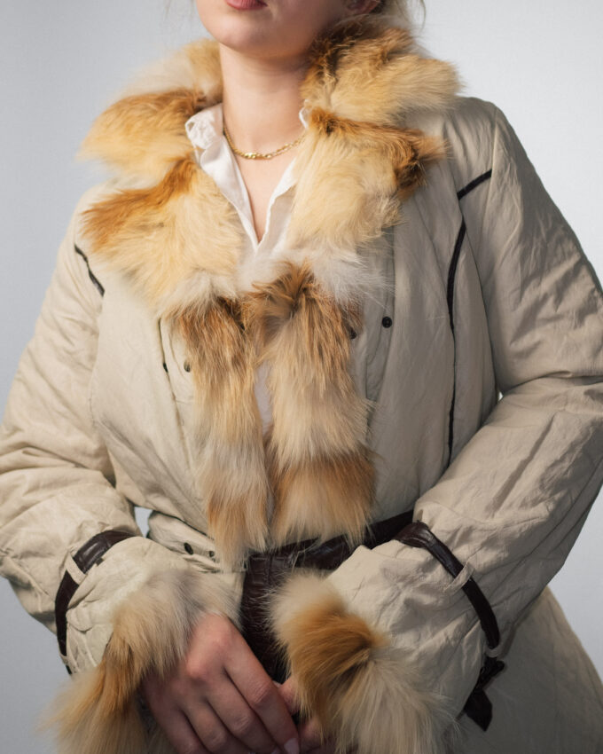 Stunning Light Jacket with Fur Trims – S