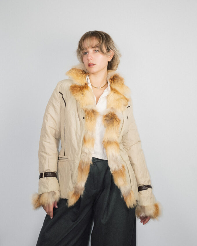 Stunning Light Jacket with Fur Trims – S