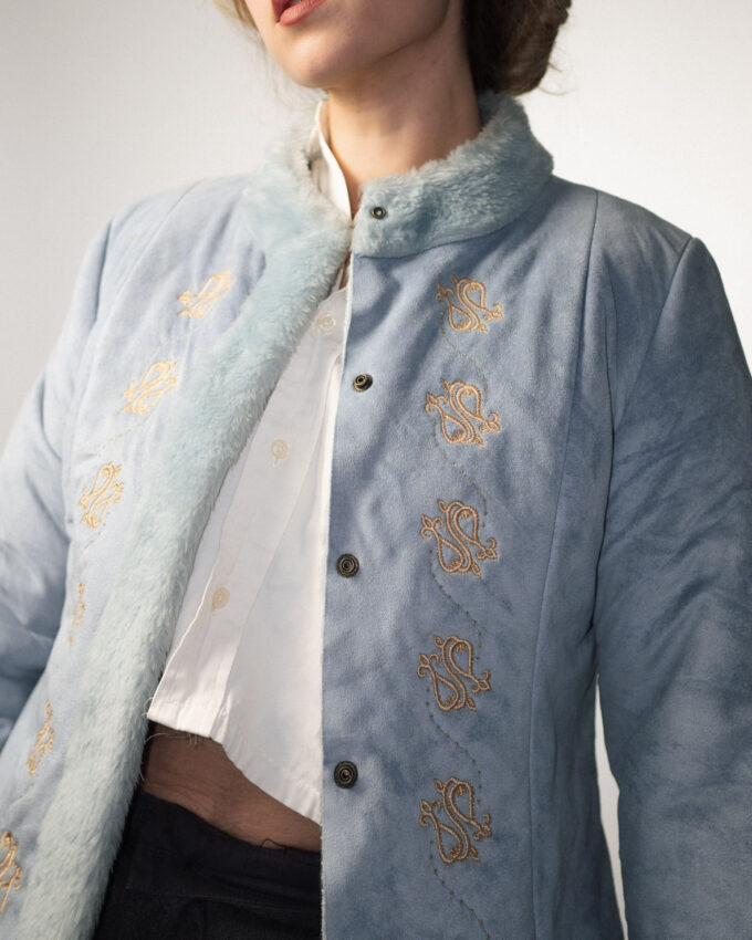 Faux Fur Vintage Jacket with Embroidered Details – S