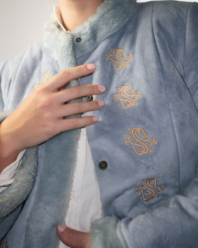 Faux Fur Vintage Jacket with Embroidered Details – S