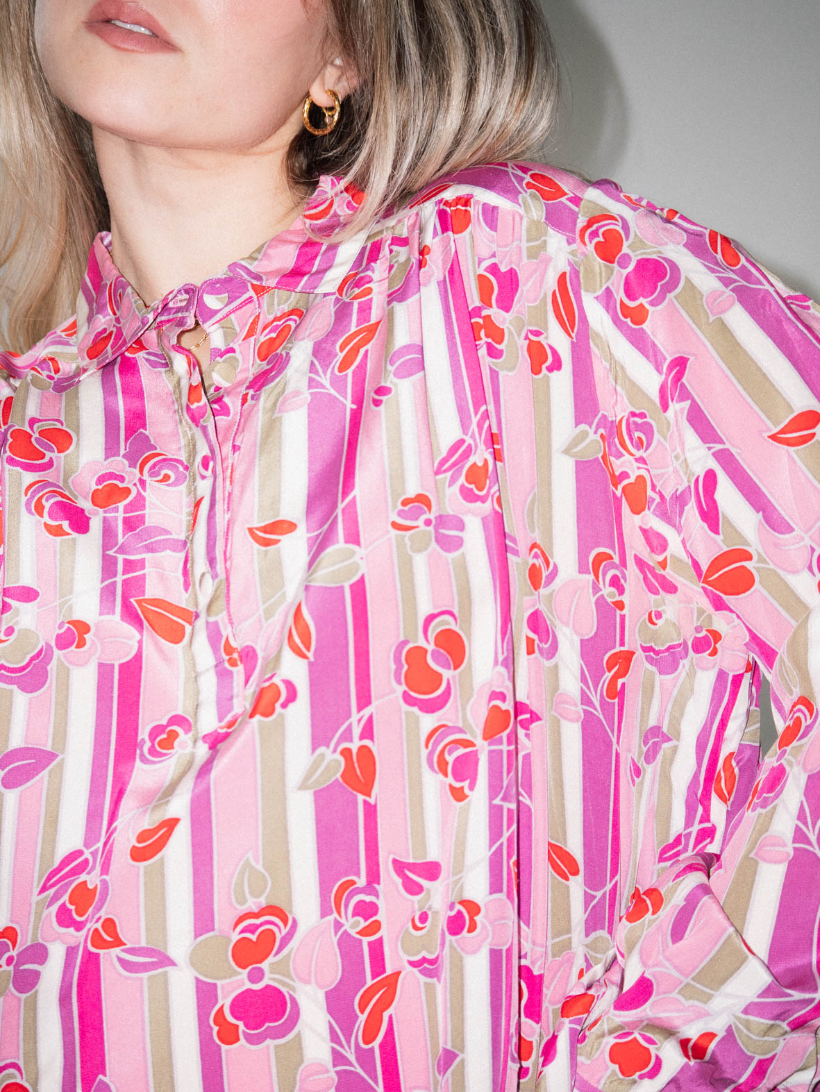 Pink 100% Silk Floral Blouse - M - Image 3