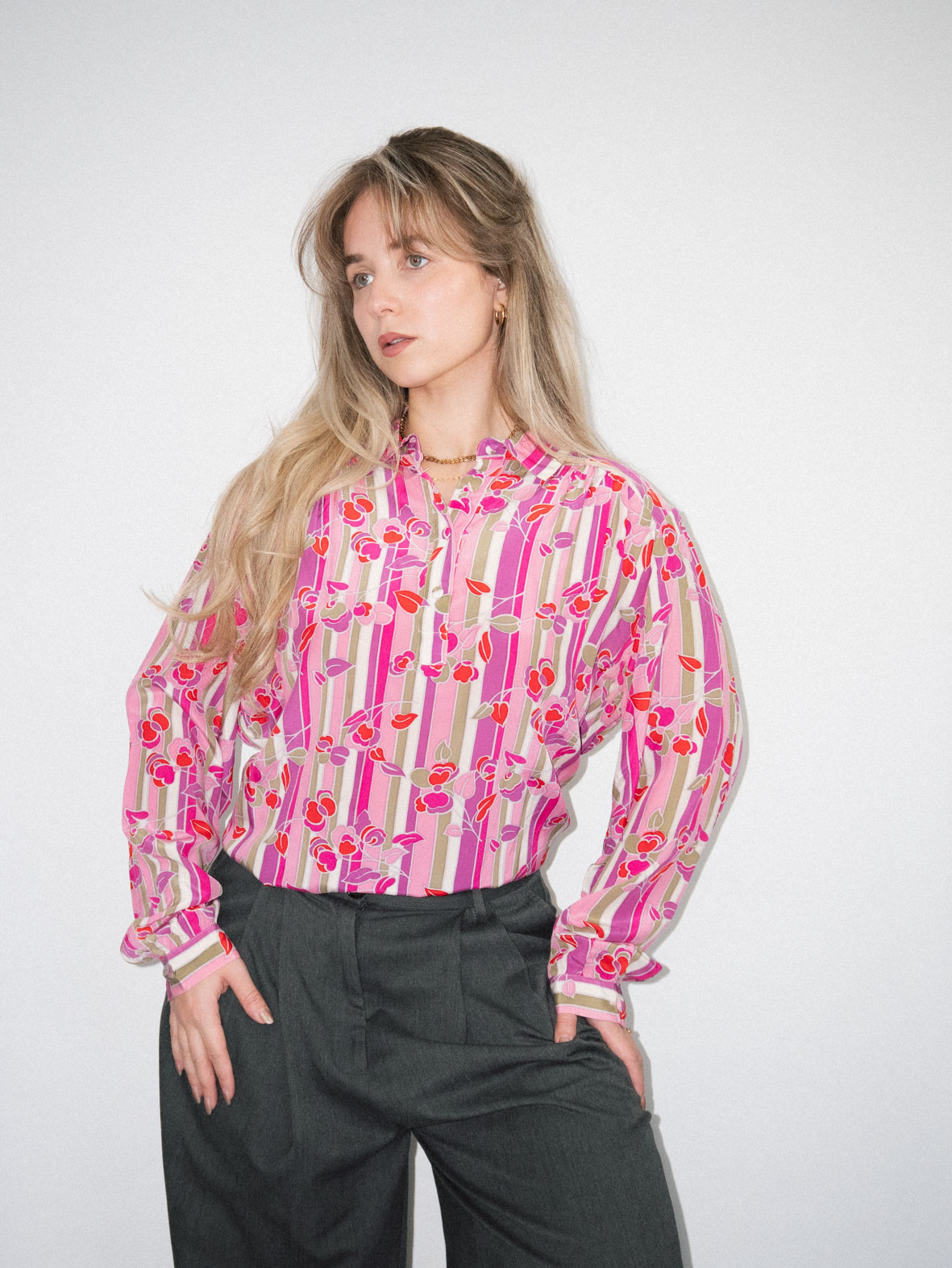 Pink 100% Silk Floral Blouse - M - Image 4