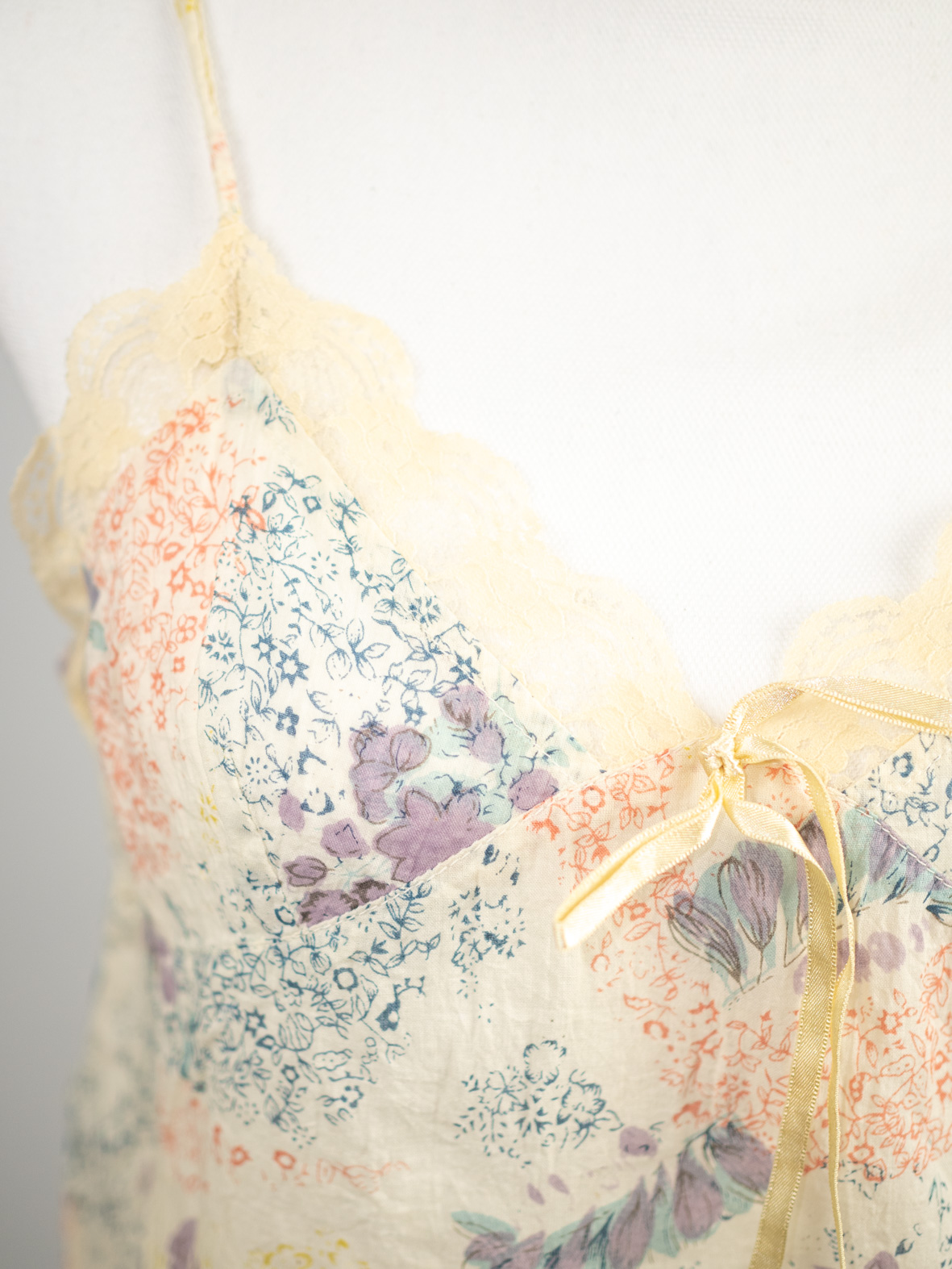 Butter Yellow Printed Vintage Cami Top – M - Image 2