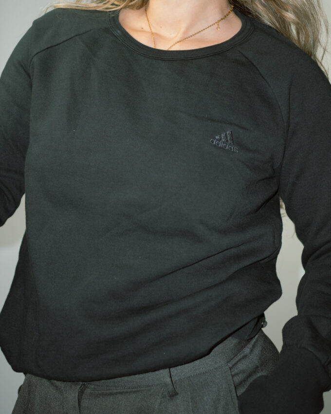 Vintage Adidas Sweatshirt – S