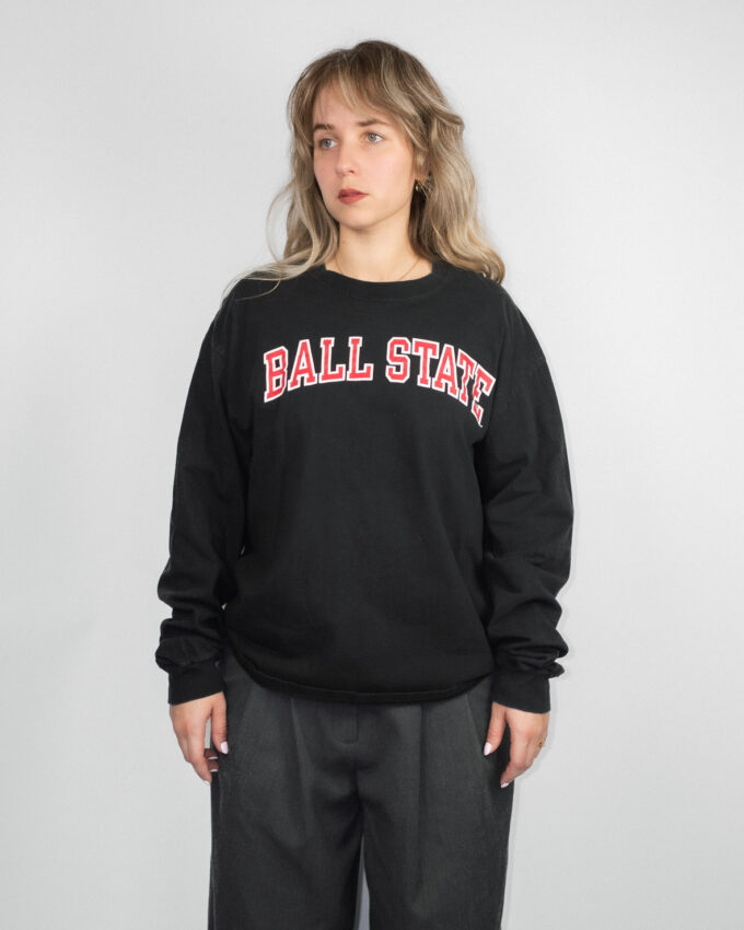 Vintage Champion Sweatshirt (Thin Fabric) – M