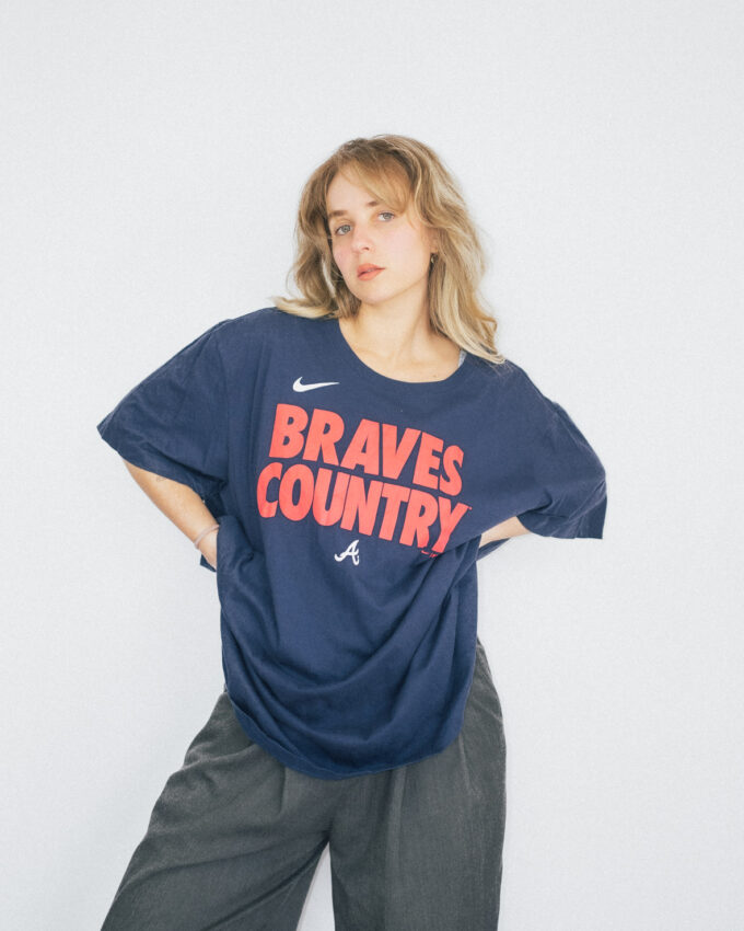 Vintage Nike "Braves Country" Oversized T-Shirt - L/XL