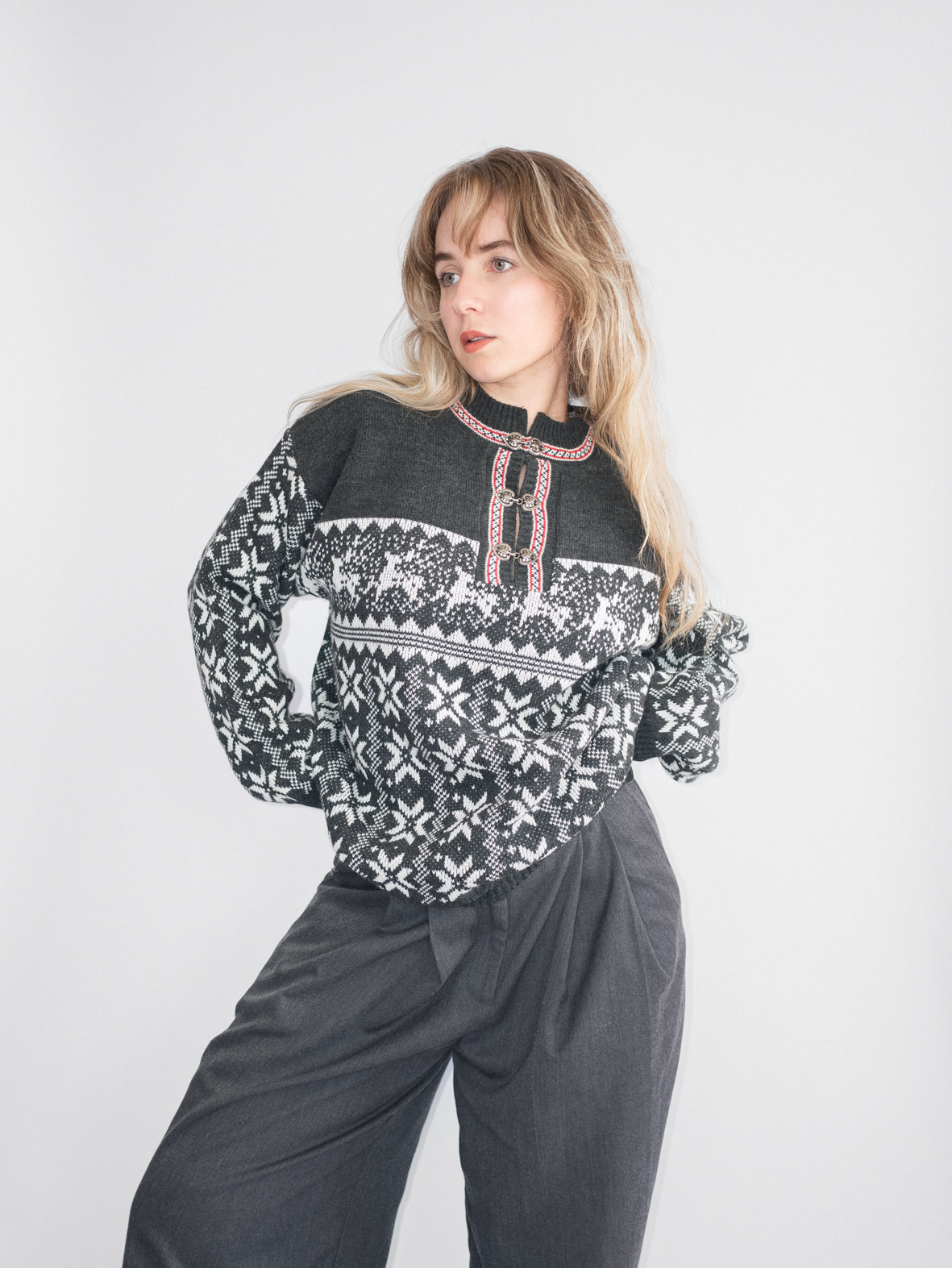 Rare Nordic Vintage Knit Sweater - M