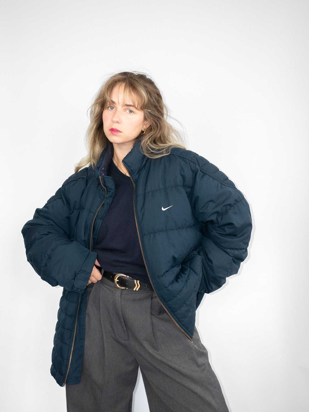 Swoosh & Chill – Vintage Nike Down Light Jacket - L