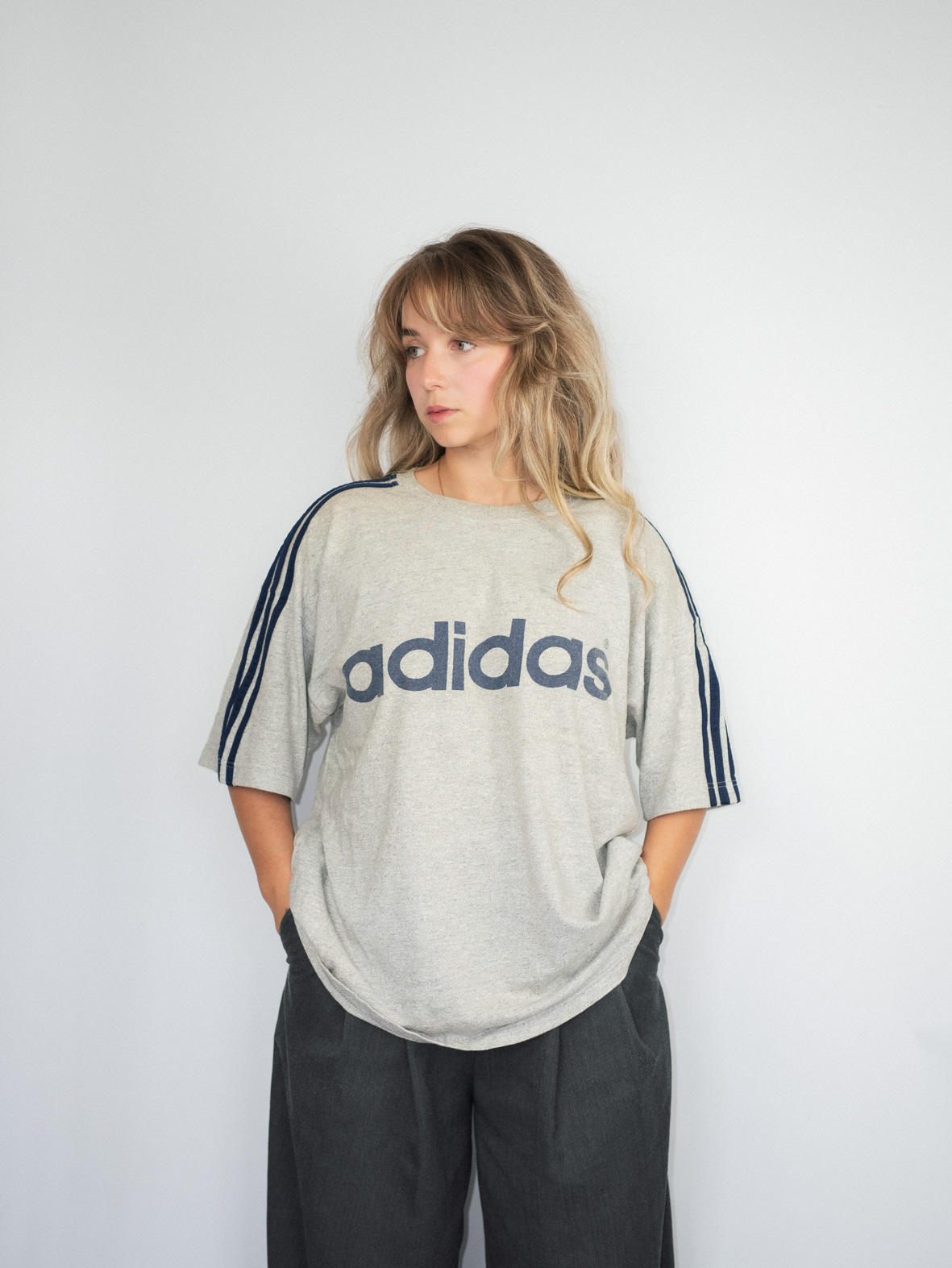 Adidas Oversize Tee – Heather Grey x Navy - L