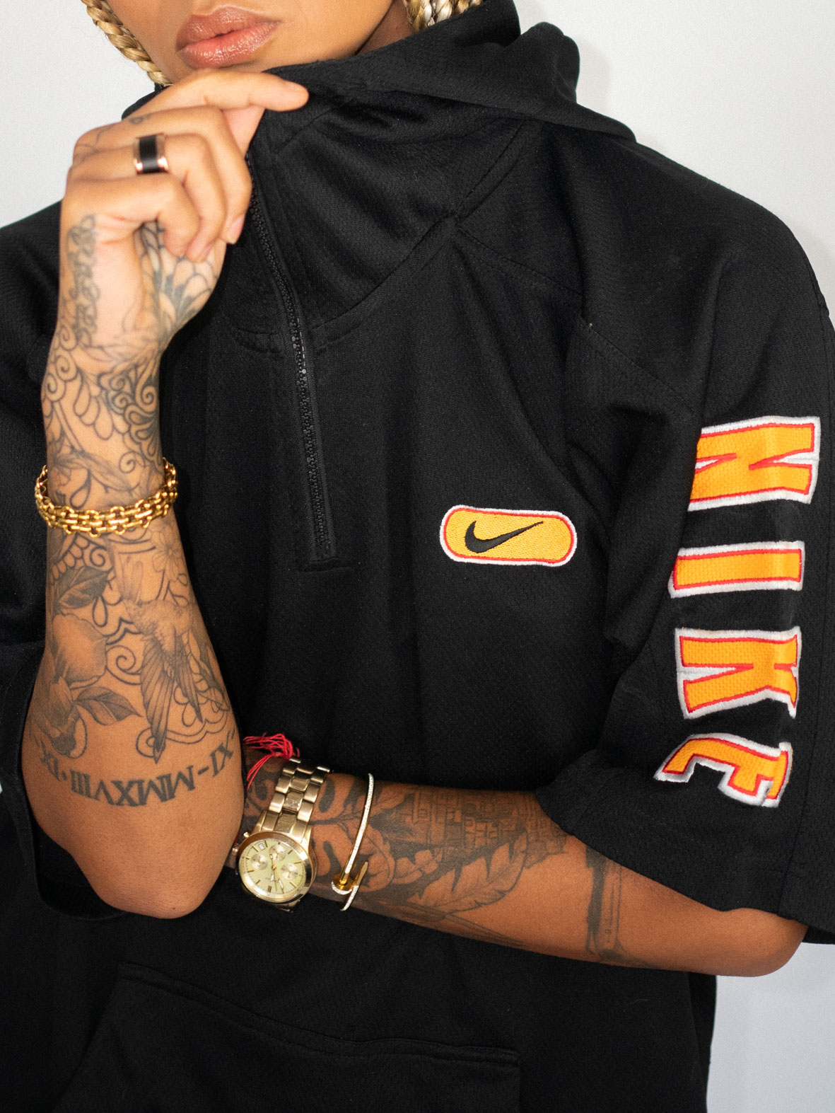 Nike Hooded Tee – Oversized Streetwear Dream - L/XL