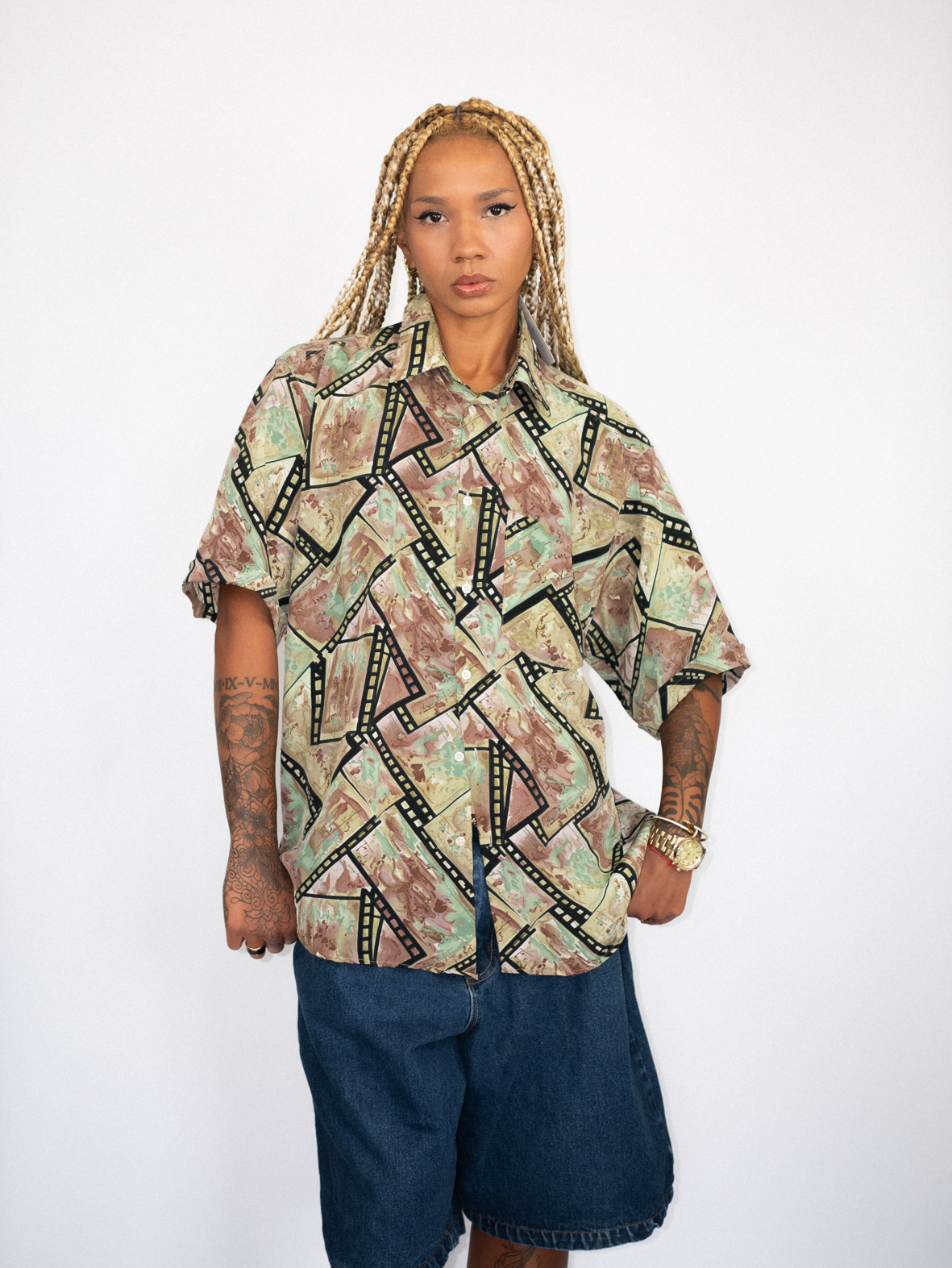 Abstract Film Print Shirt – Artistic Vintage Dream - L - Image 3