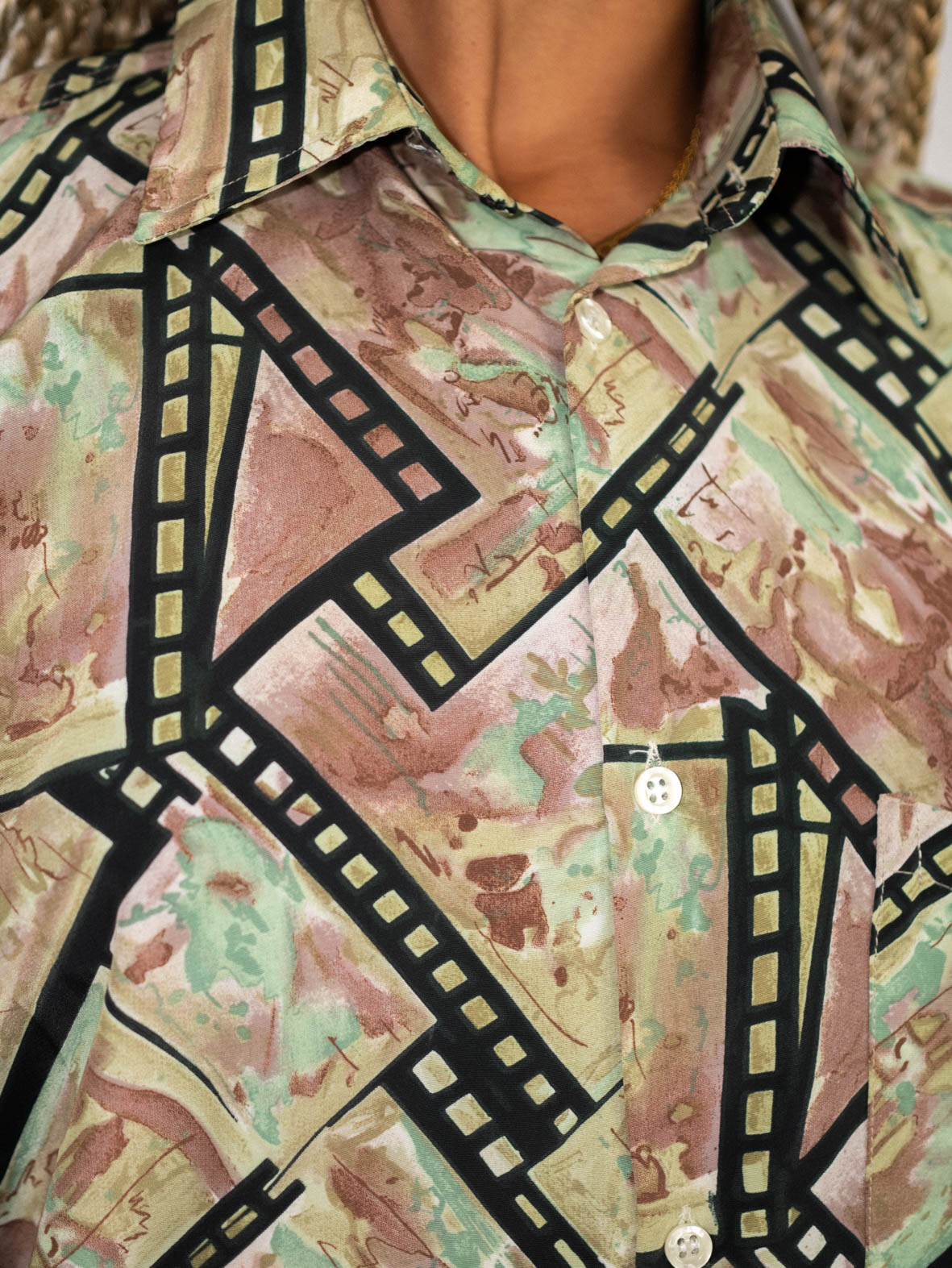 Abstract Film Print Shirt – Artistic Vintage Dream - L - Image 2