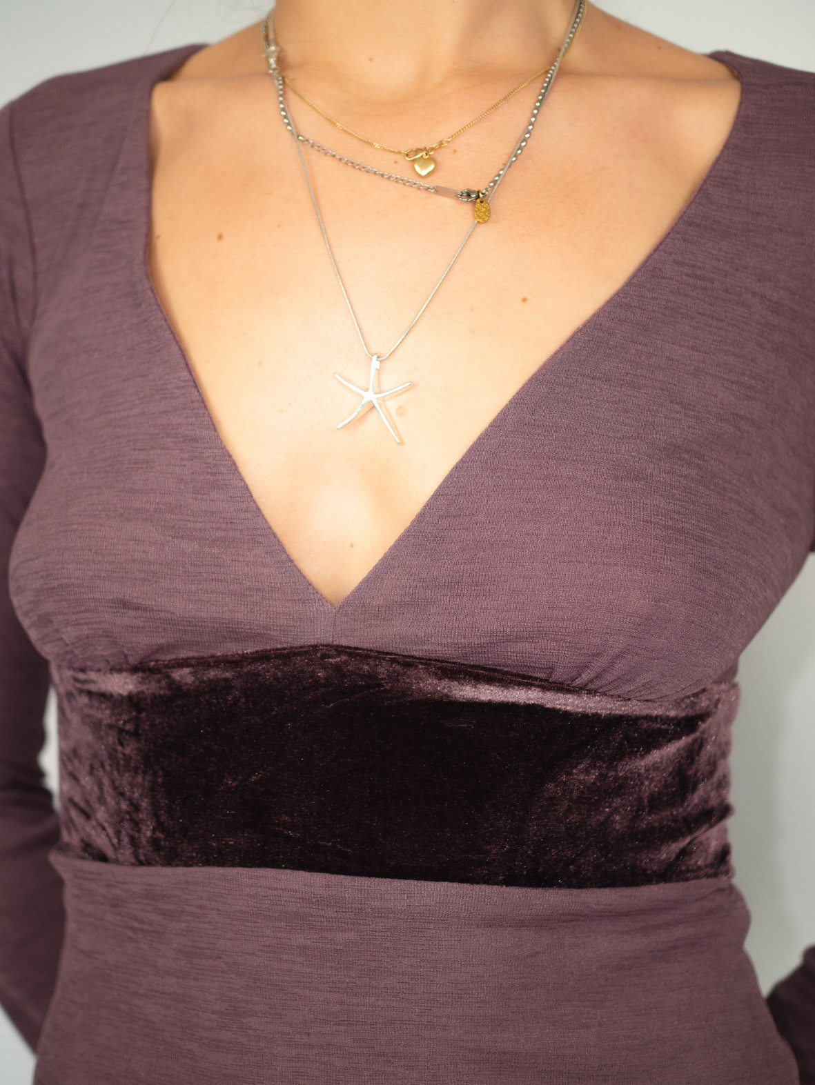 Vintage Plum Longsleeve with Velvet Waist Detail – S - Image 3