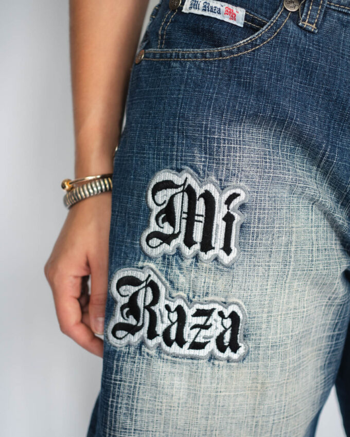 Embroidered Vintage Mi Raza Denim Jorts – S/M