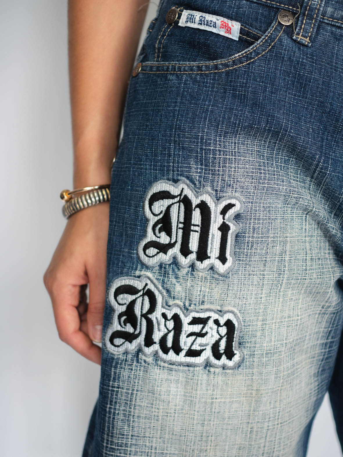 Embroidered Vintage Mi Raza Denim Jorts – S/M - Image 4