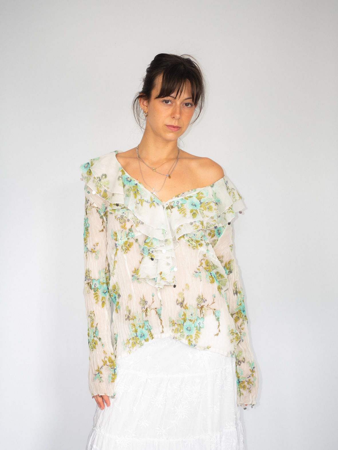 Sequin Floral Vintage Ruffle Top – M/L - Image 4