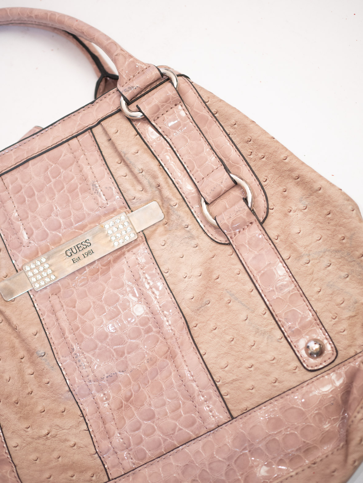 Vintage Guess Bag in Soft Pink Croco Texture - Image 4
