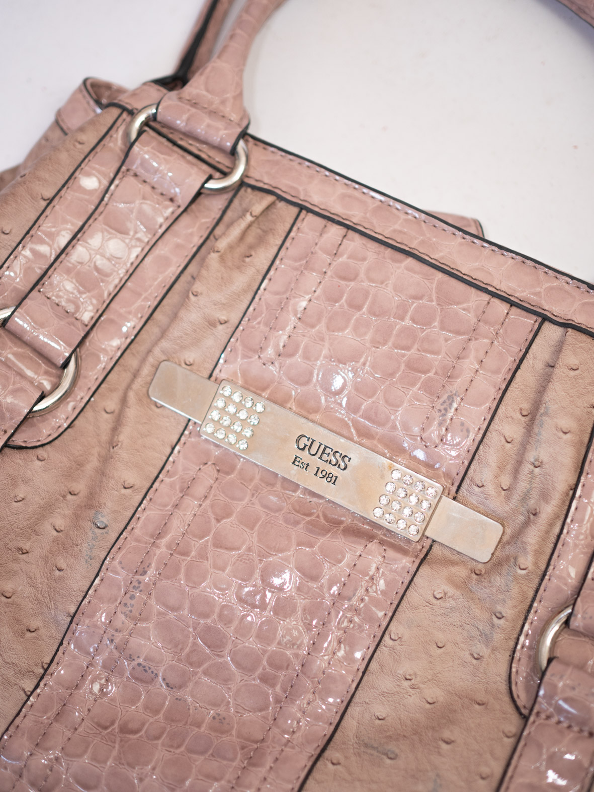 Vintage Guess Bag in Soft Pink Croco Texture - Image 5