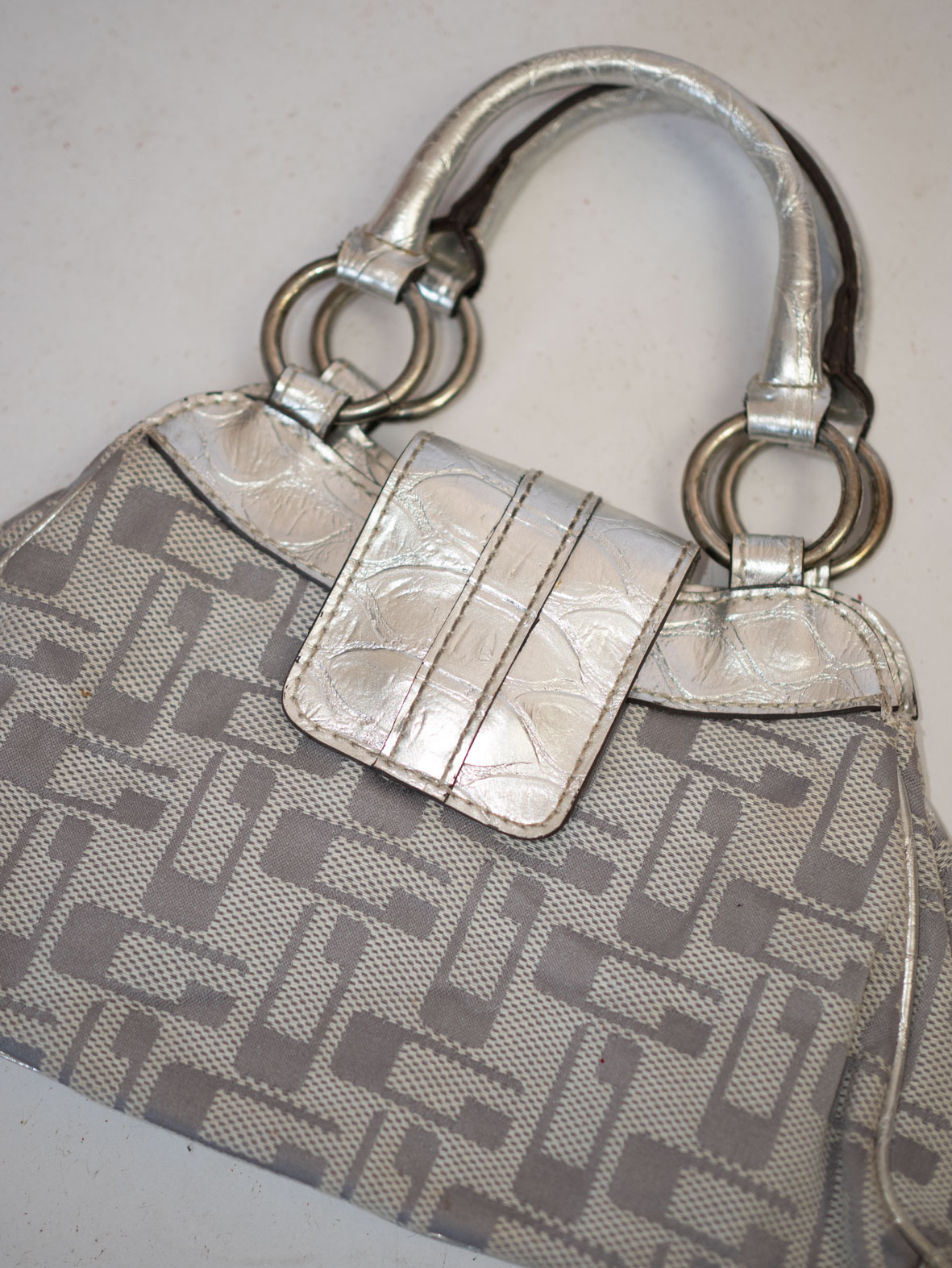Mini Vintage Guess Handbag in Metallic Silver & Monogram - Image 9