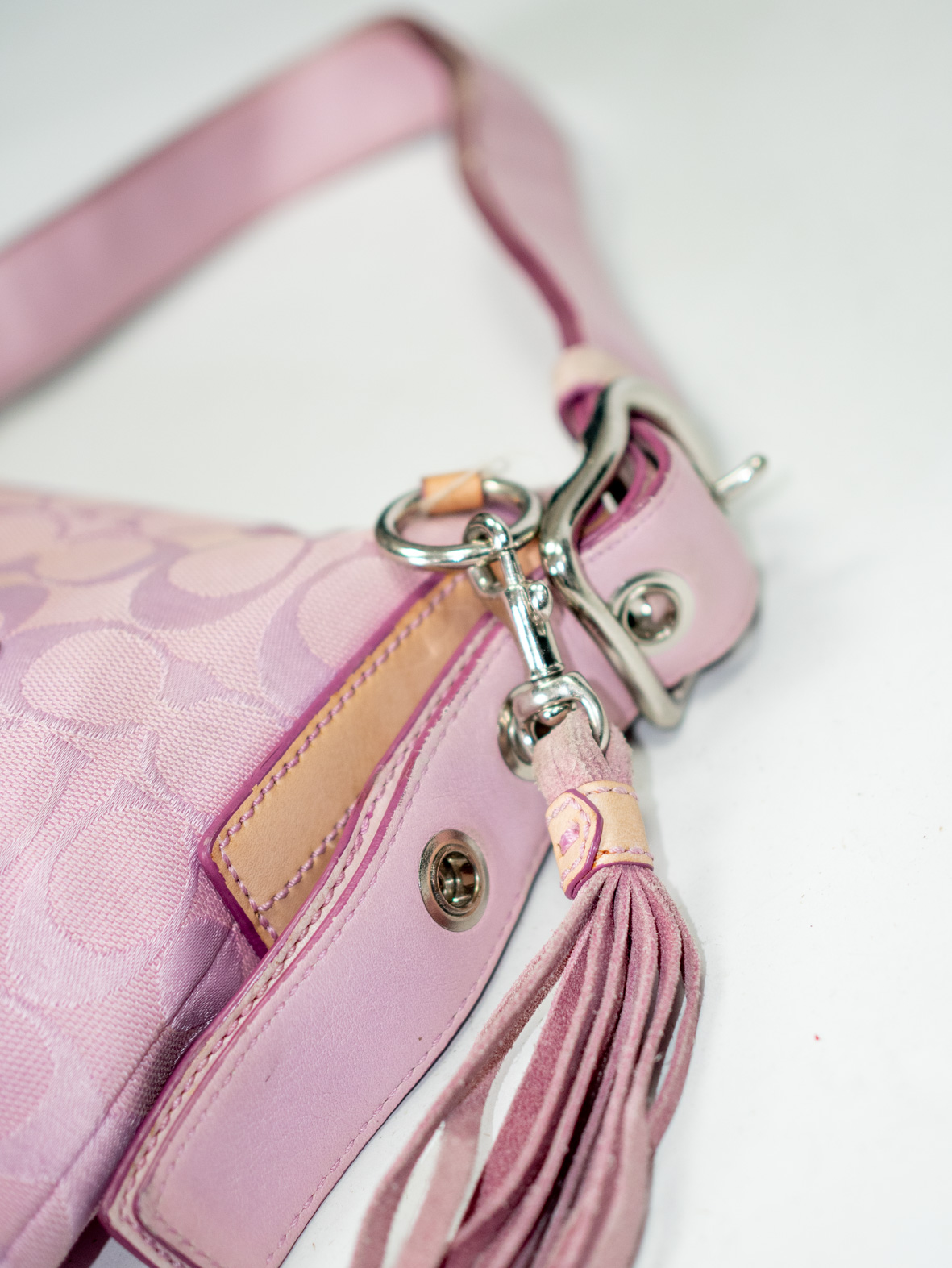 Vintage Coach Bag – Suede Candy Pink Crush - Image 7