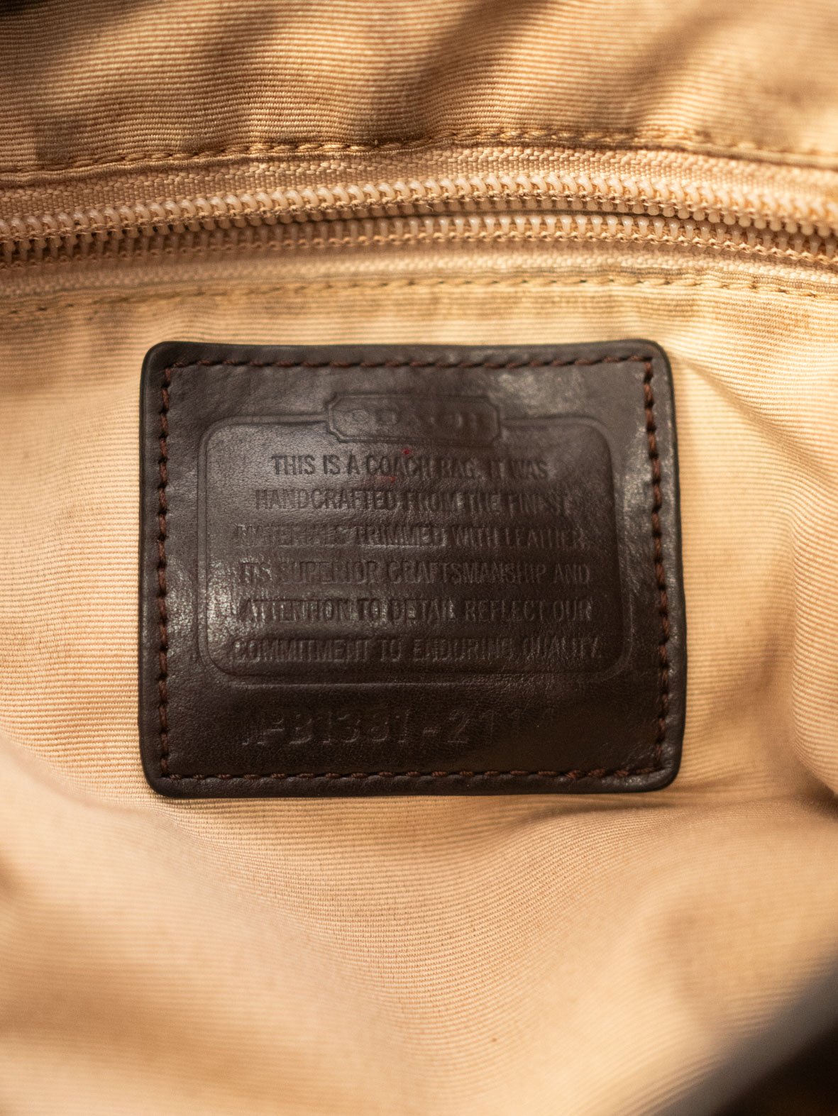 Vintage Coach Shoulder Bag - Image 3