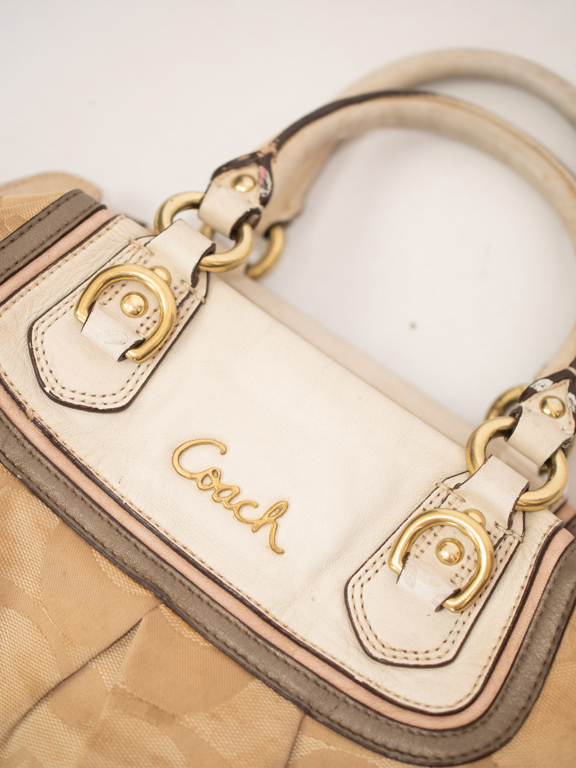 Vintage Coach Shoulder Bag – Beige Signature Canvas - Image 5