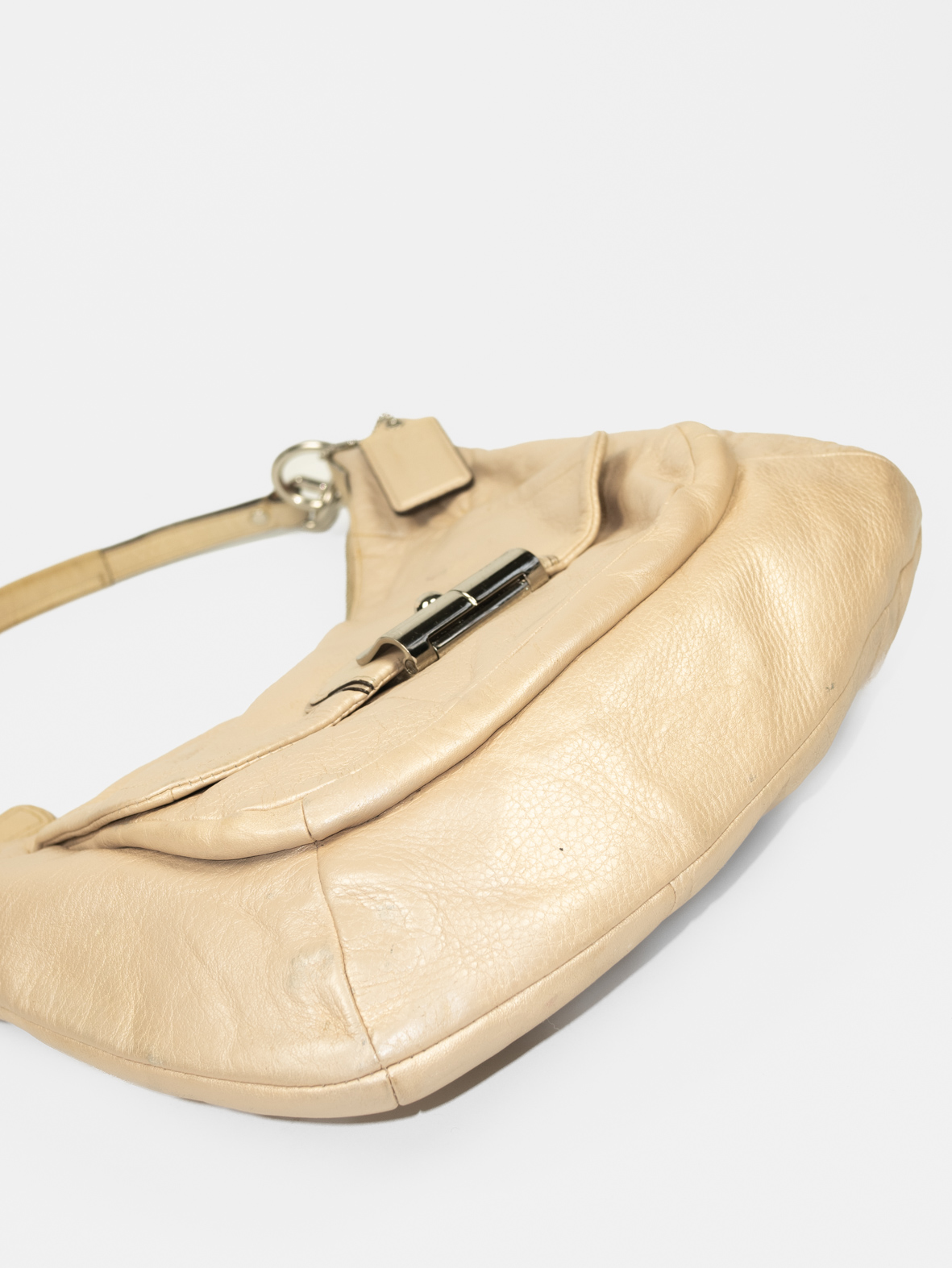 Vintage Coach Leather Shoulder Bag – Cream - Image 6
