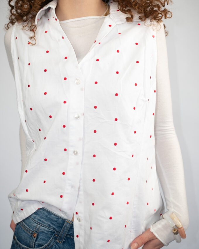 Vintage White Button-Up Shirt with Polka Dots - M/L