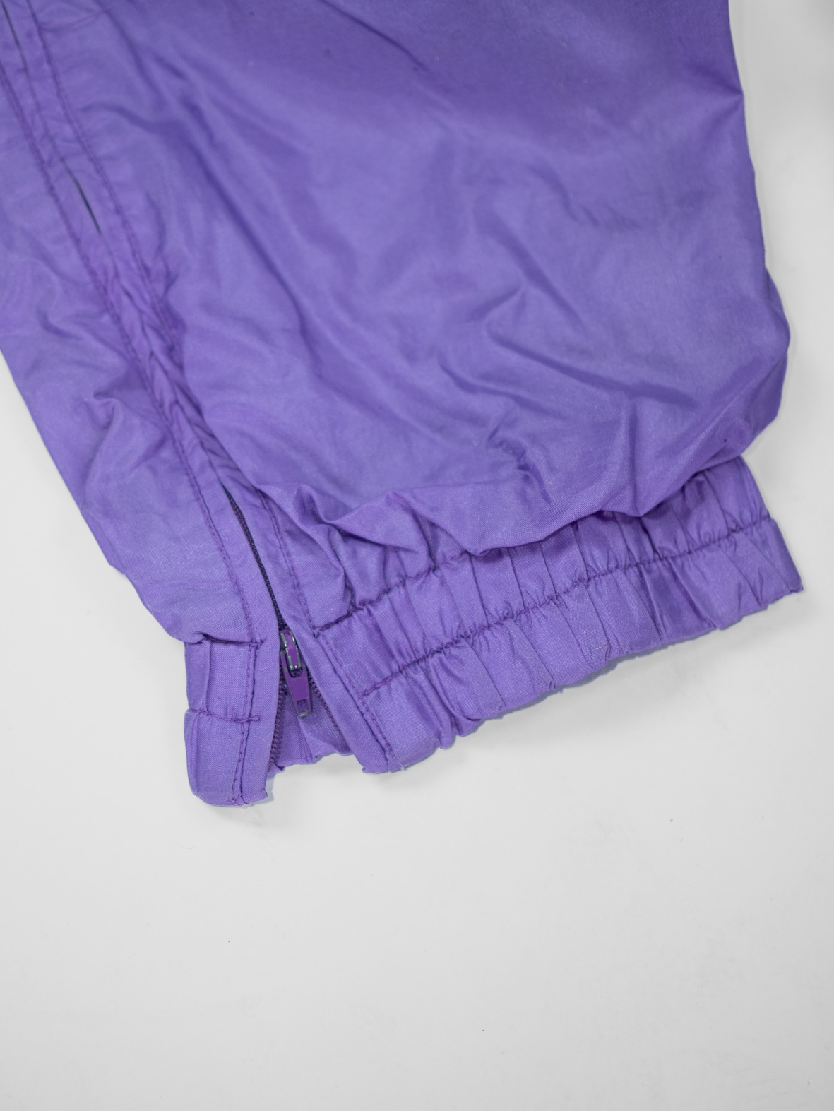 Iconic 90s Adidas Shell Track Pants – Lilac - L - Image 4