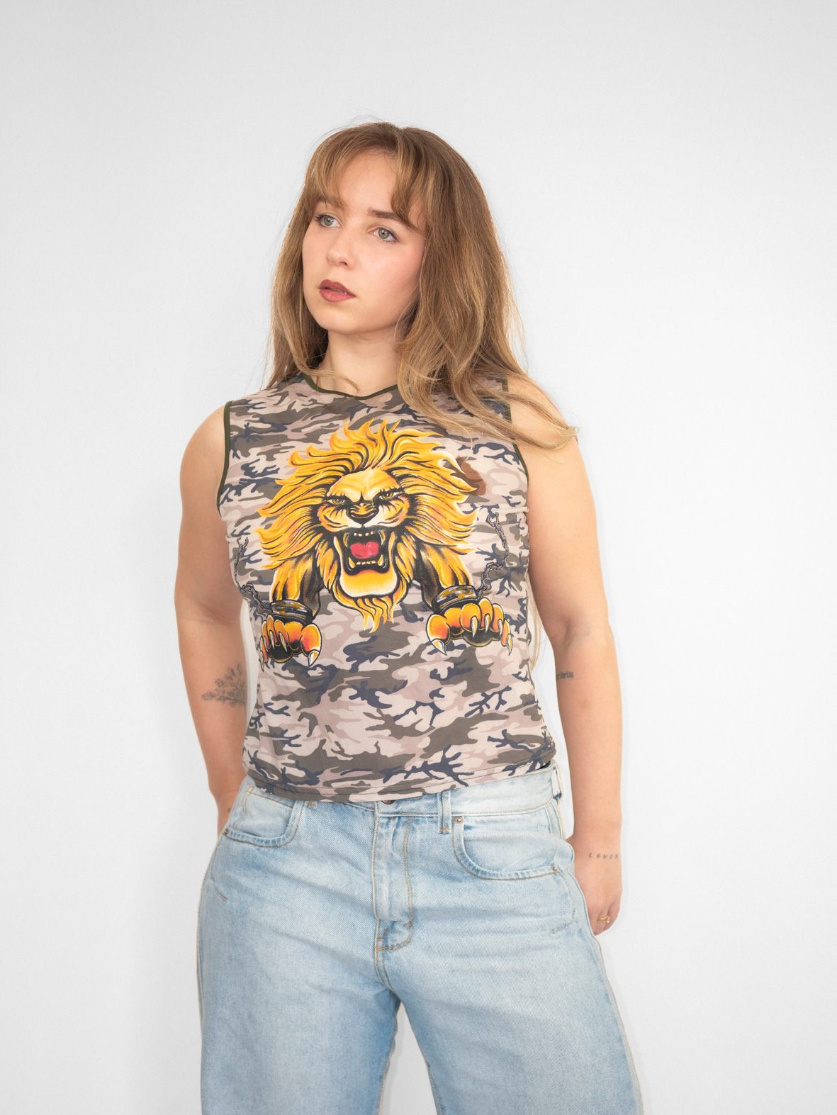 00s Camouflage Lion Graphic Tank - M
