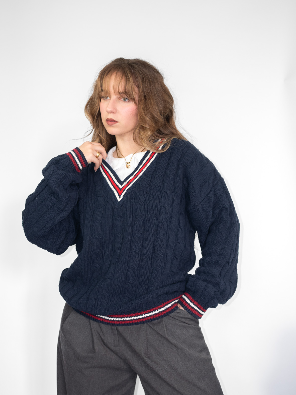 Navy Vintage Yacht V-Neck Knit Sweater - M/L