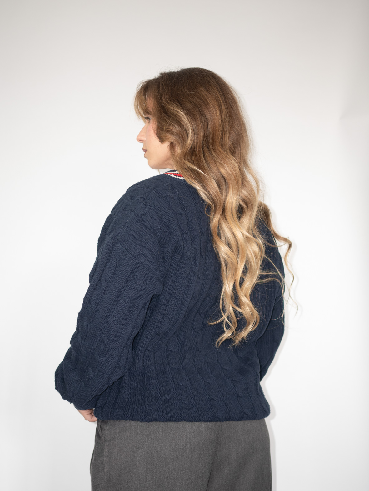 Navy Vintage Yacht V-Neck Knit Sweater - M/L - Image 3