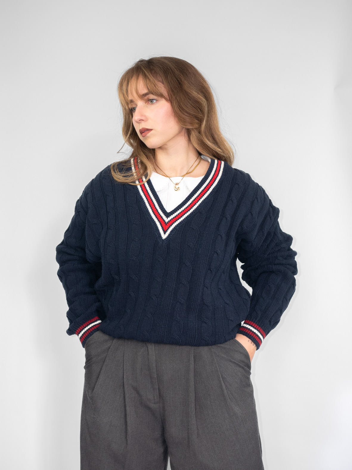 Navy Vintage Yacht V-Neck Knit Sweater - M/L - Image 4