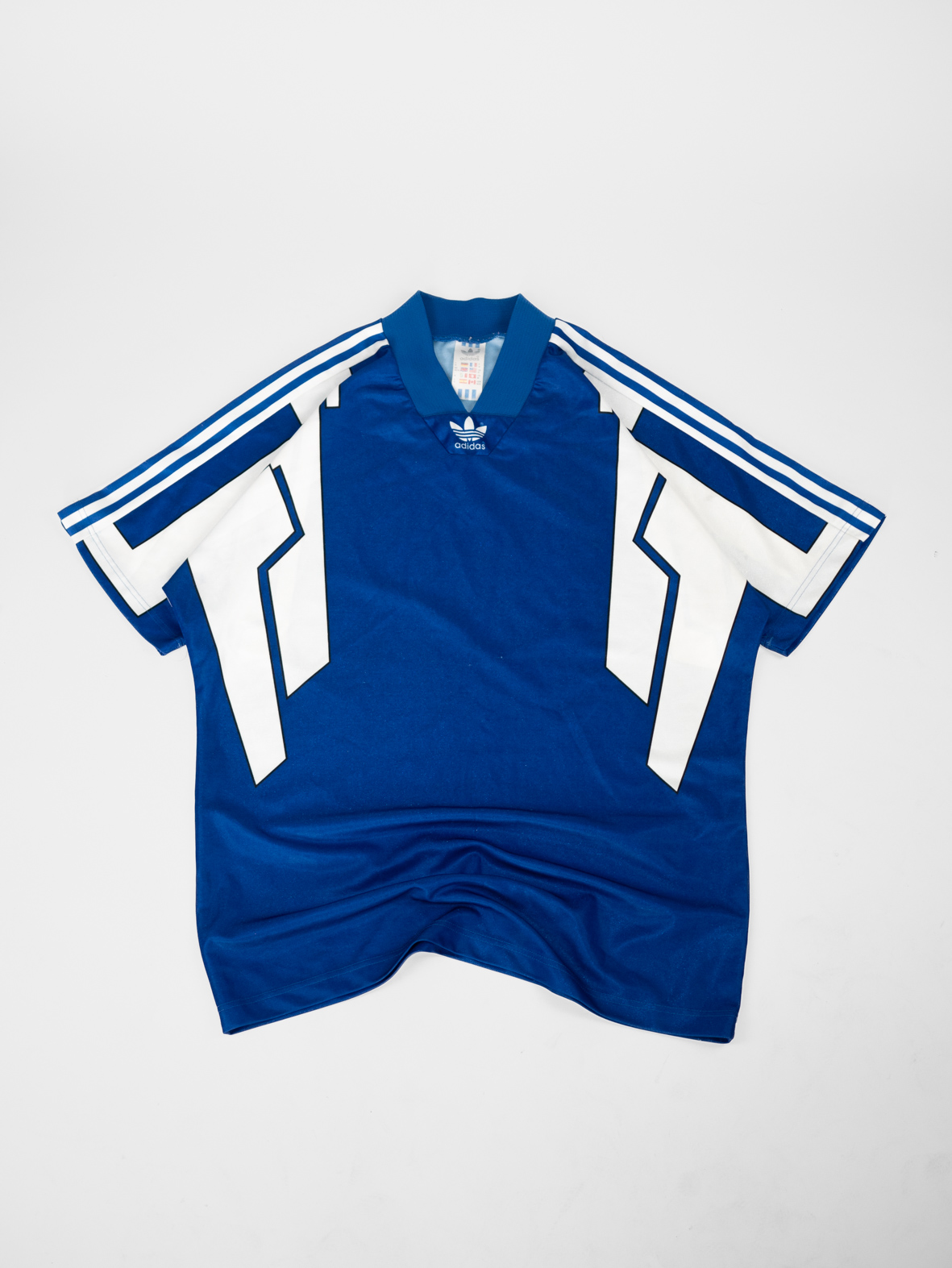 Oversized Vintage Adidas Jersey – Blue Graphic - M