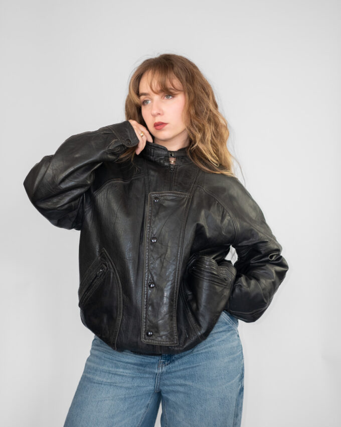 Black Vintage Leather Bomber - M/L