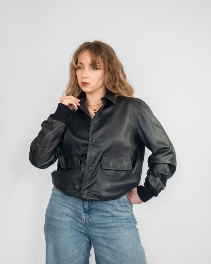 Black Vintage Leather Jacket (Clean Fit) - S/M