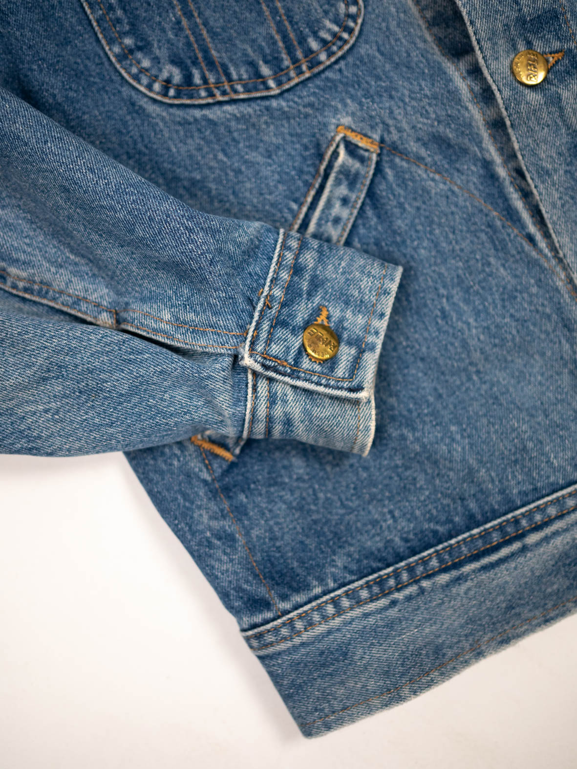 Vintage Rifle Denim Jacket – Boxy Oversized Fit - M - Image 2