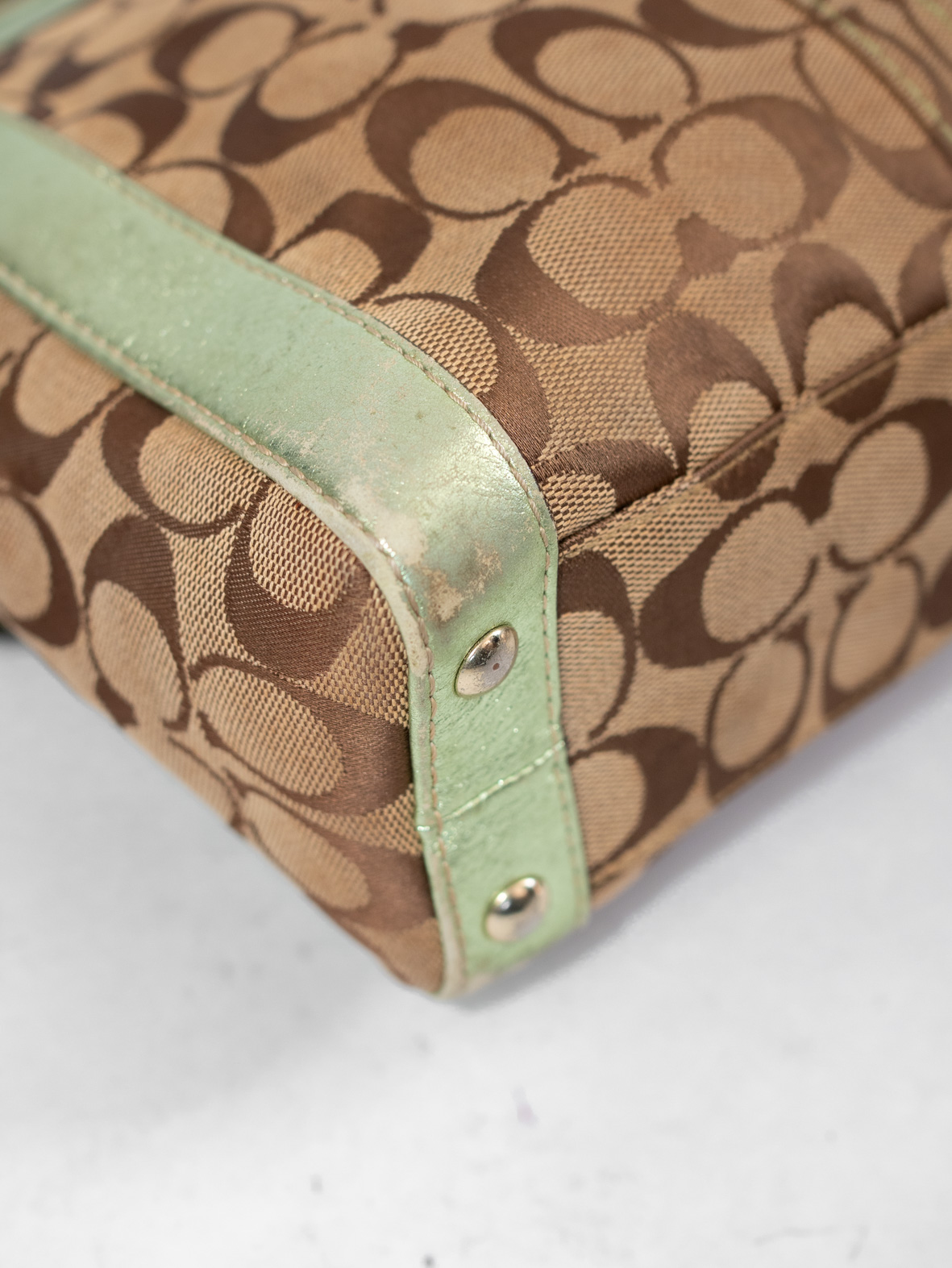 Vintage Coach Buckle Bag (Metallic Trim – Rare) - Image 10