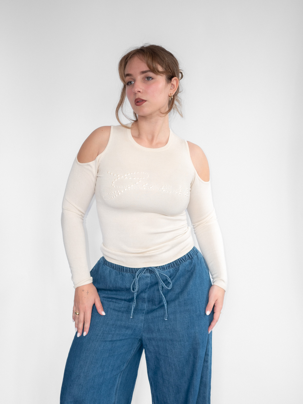 Vintage GUESS Off-White Cold Shoulder Longsleeve - S