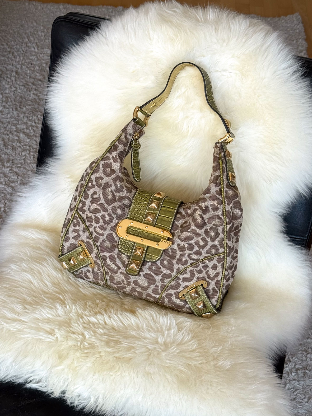 Rare Vintage Guess Leo Shoulder Bag – 00s Archive - Image 2