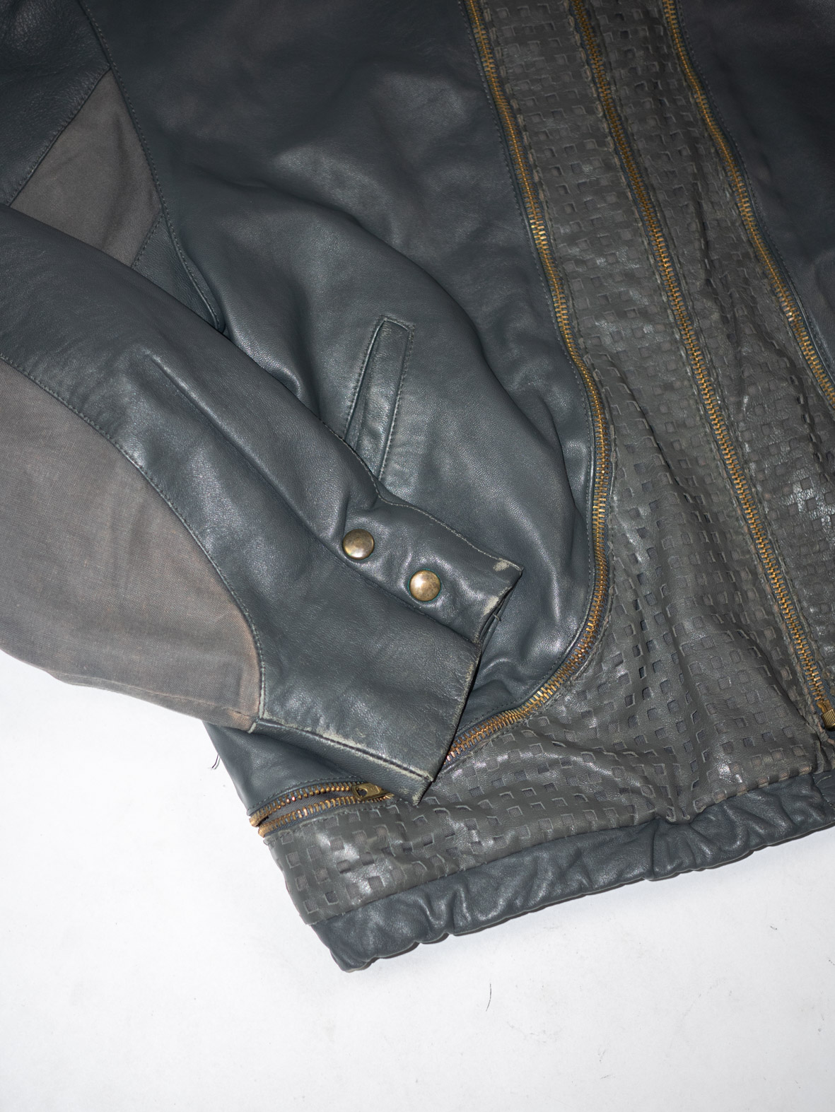 Vintage Washed Leather Jacket – Charcoal Grey - M - Image 2