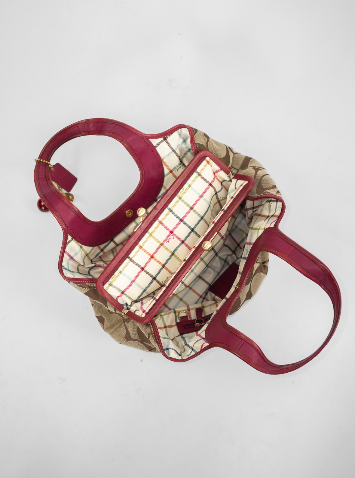 Rare Vintage Coach Kisslock Signature Bag – Merlot Red - Image 11