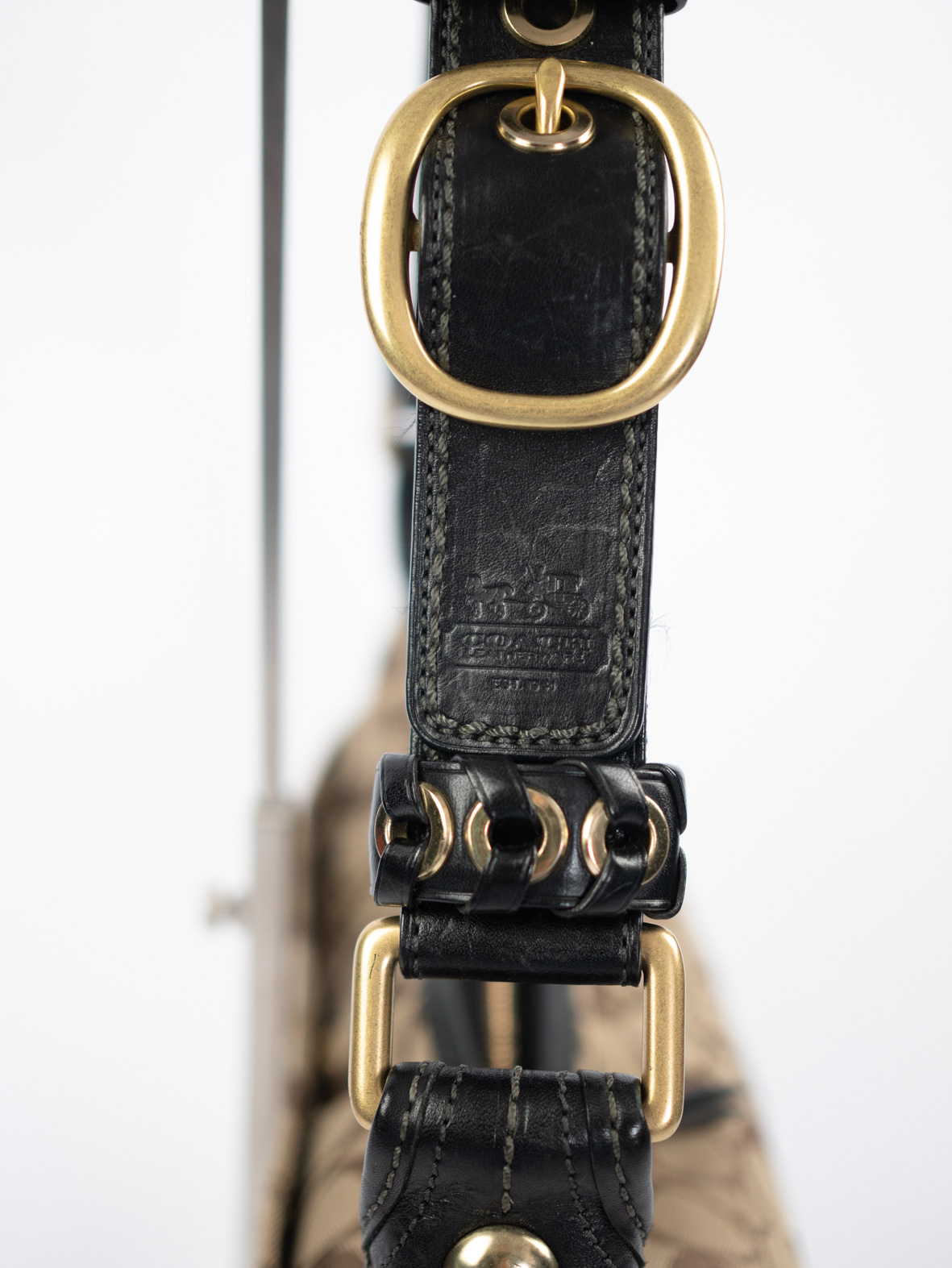 Vintage Coach Signature Shoulder Bag – Black - Image 5
