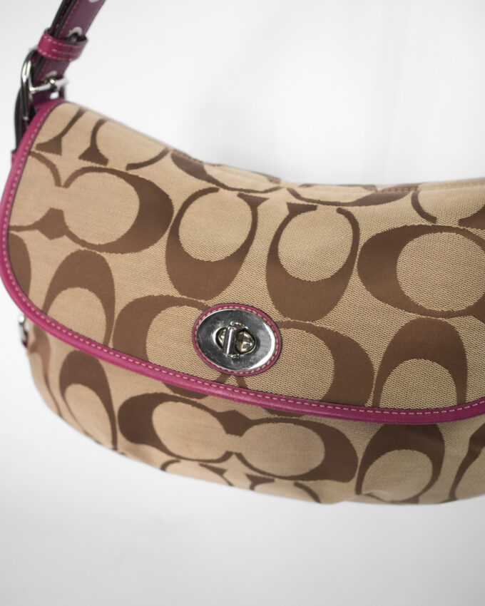 Vintage Turnlock Monogram Flap Bag – Pink Trim