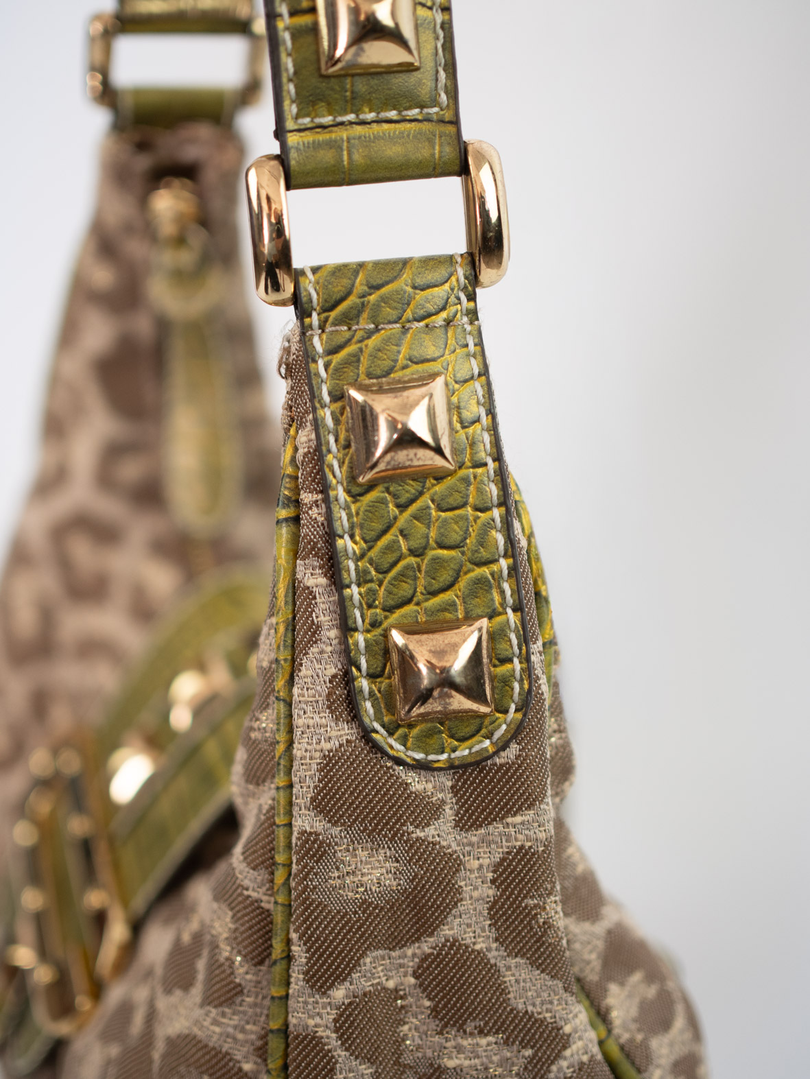 Rare Vintage Guess Leo Shoulder Bag – 00s Archive - Image 7
