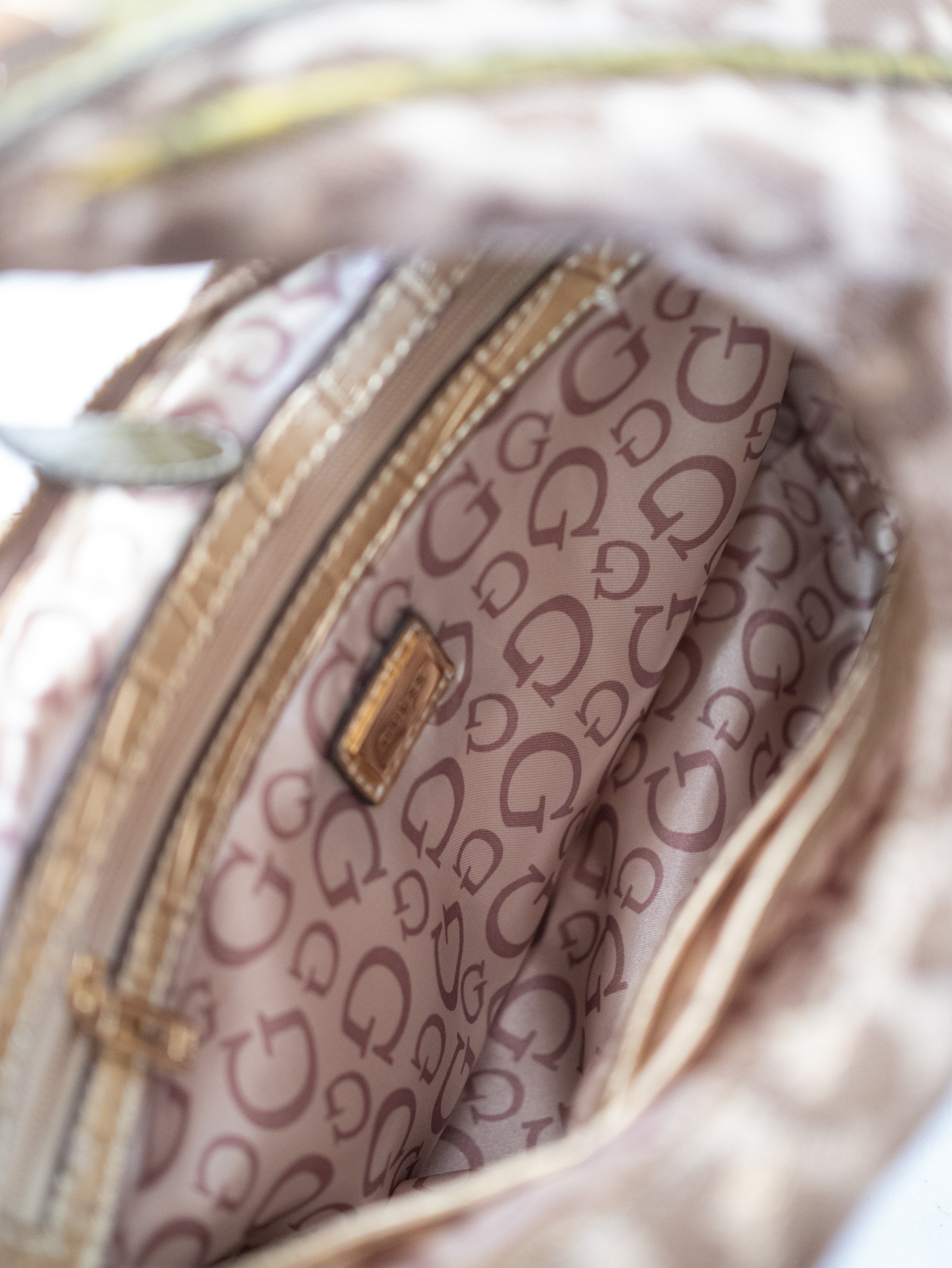 Rare Vintage Guess Leo Shoulder Bag – 00s Archive - Image 14